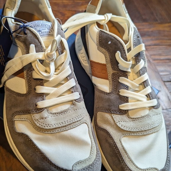 Ralph Lauren - Picture 1 of 6